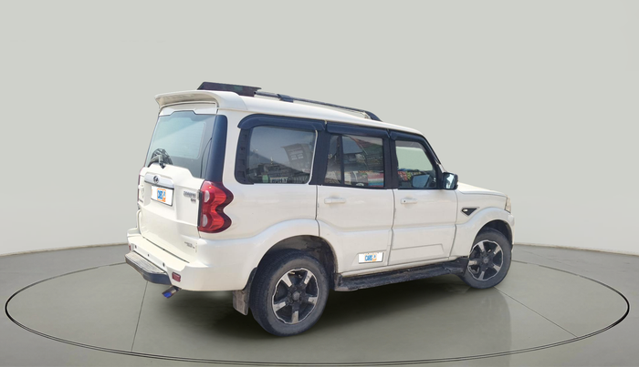 2018 Mahindra Scorpio S7, Diesel, Manual, 1,10,879 km, exterior