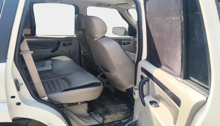 2018 Mahindra Scorpio S7, Diesel, Manual, 1,10,879 km, interior