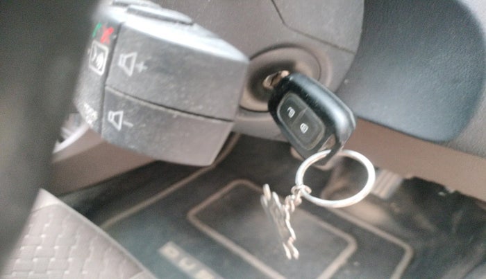 2017 Renault Duster 110 PS RXL 4X2 AMT, Diesel, Automatic, 64,011 km, interior