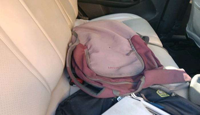 2022 Mahindra XUV700 AX 5 P MT 5 STR, Petrol, Manual, 66,462 km, interior