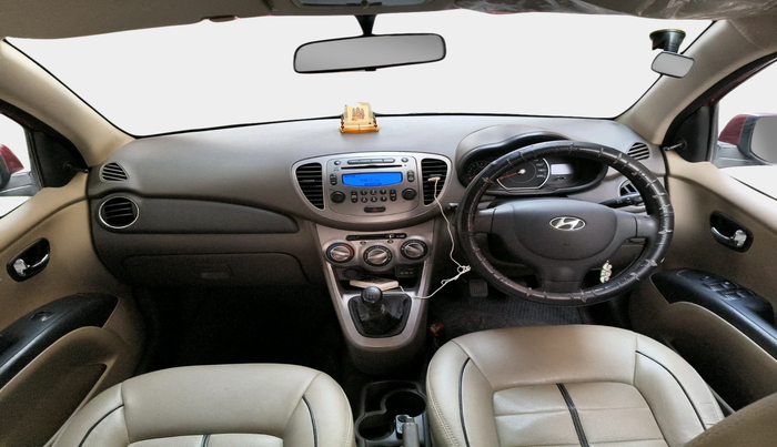 2015 Hyundai i10 SPORTZ 1.1, Petrol, Manual, 30,266 km, interior