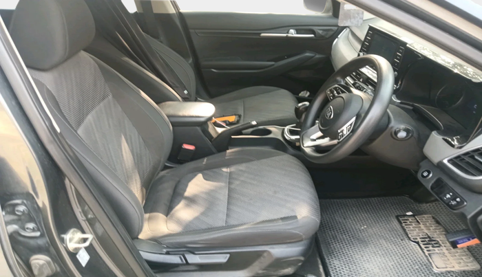 2019 KIA SELTOS HTK PLUS 1.5 DIESEL, Diesel, Manual, 1,26,625 km, interior