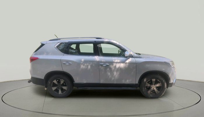 2019 Mahindra ALTURAS G4 4WD AT, Diesel, Automatic, 1,50,066 km, exterior