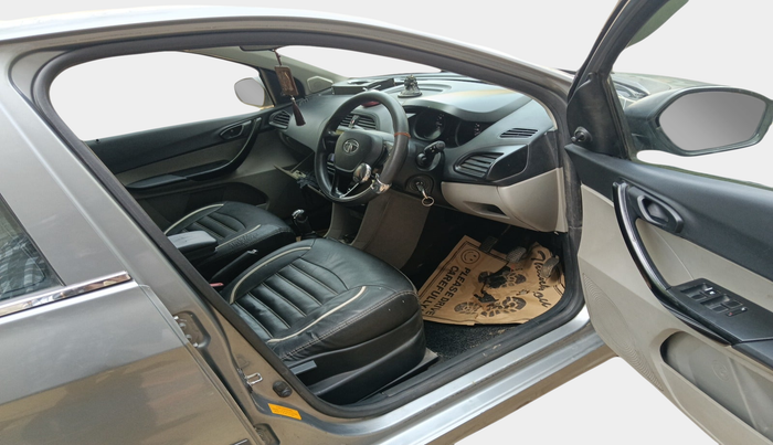 2018 Tata Tiago XM DIESEL, Diesel, Manual, 89,530 km, interior