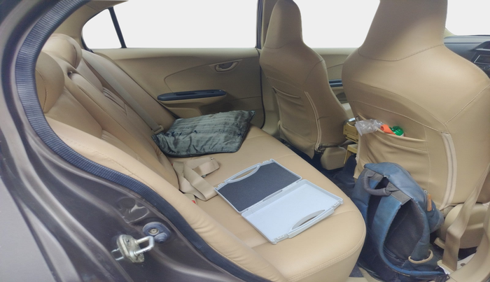 2017 Honda Amaze 1.2L I-VTEC S, Petrol, Manual, 1,49,644 km, interior