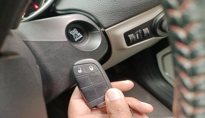 2017 Jeep Compass LIMITED 1.4 PETROL AT, Petrol, Automatic, 1,07,202 km, interior