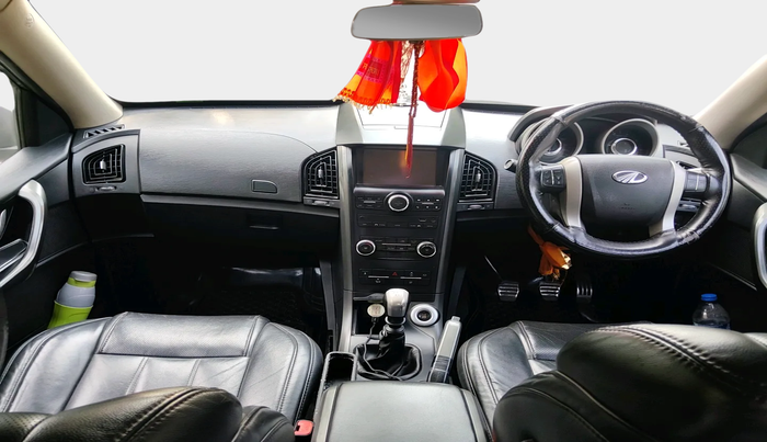 2017 Mahindra XUV500 W10 1.99, Diesel, Manual, 2,11,000 km, interior