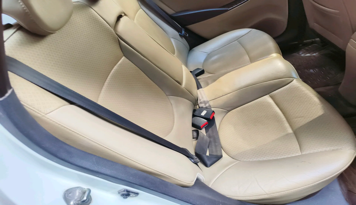 2011 Hyundai Verna FLUIDIC 1.6 VTVT SX, Petrol, Manual, 80,032 km, interior