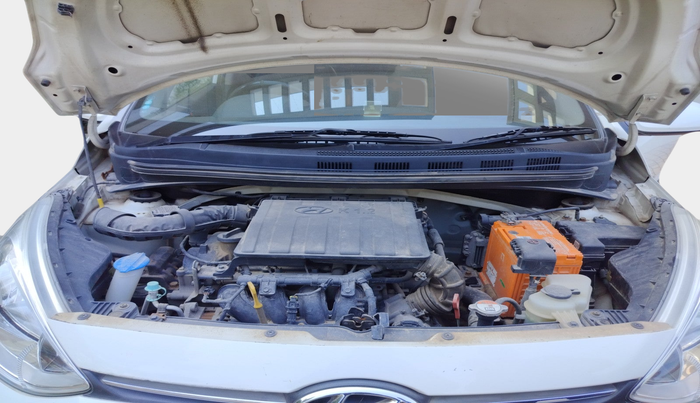 2016 Hyundai Grand i10 MAGNA AT 1.2 KAPPA VTVT, Petrol, Automatic, 31,438 km, exterior