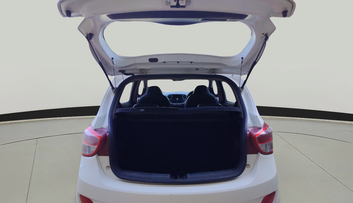 2016 Hyundai Grand i10 MAGNA AT 1.2 KAPPA VTVT, Petrol, Automatic, 31,438 km, exterior