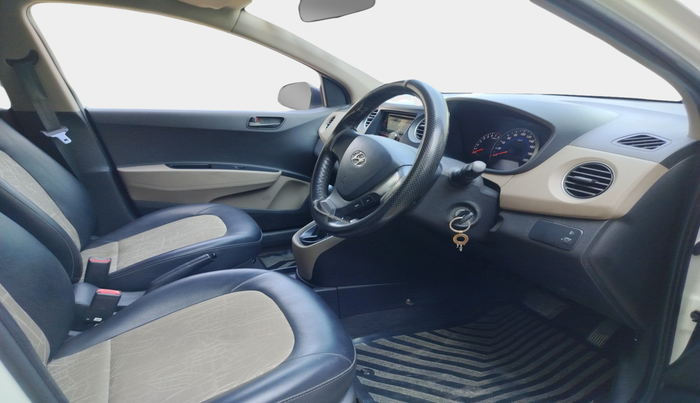 2016 Hyundai Grand i10 MAGNA AT 1.2 KAPPA VTVT, Petrol, Automatic, 31,438 km, interior