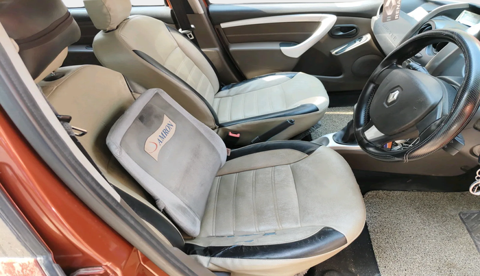 2018 Renault Duster RXS CVT, Petrol, Automatic, 1,06,654 km, interior