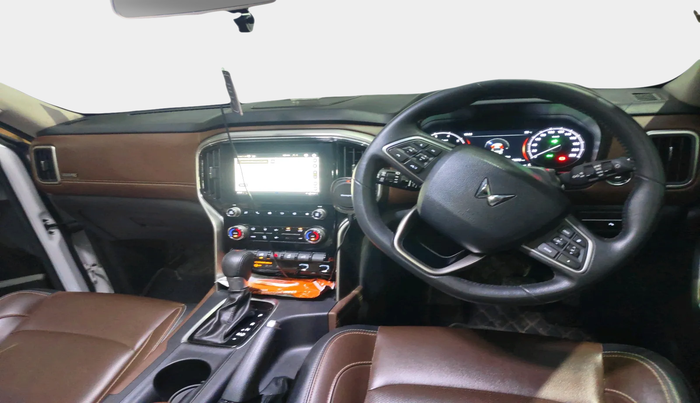 2023 Mahindra SCORPIO-N Z8 L PETROL AT 7 STR, Petrol, Automatic, 23,978 km, interior