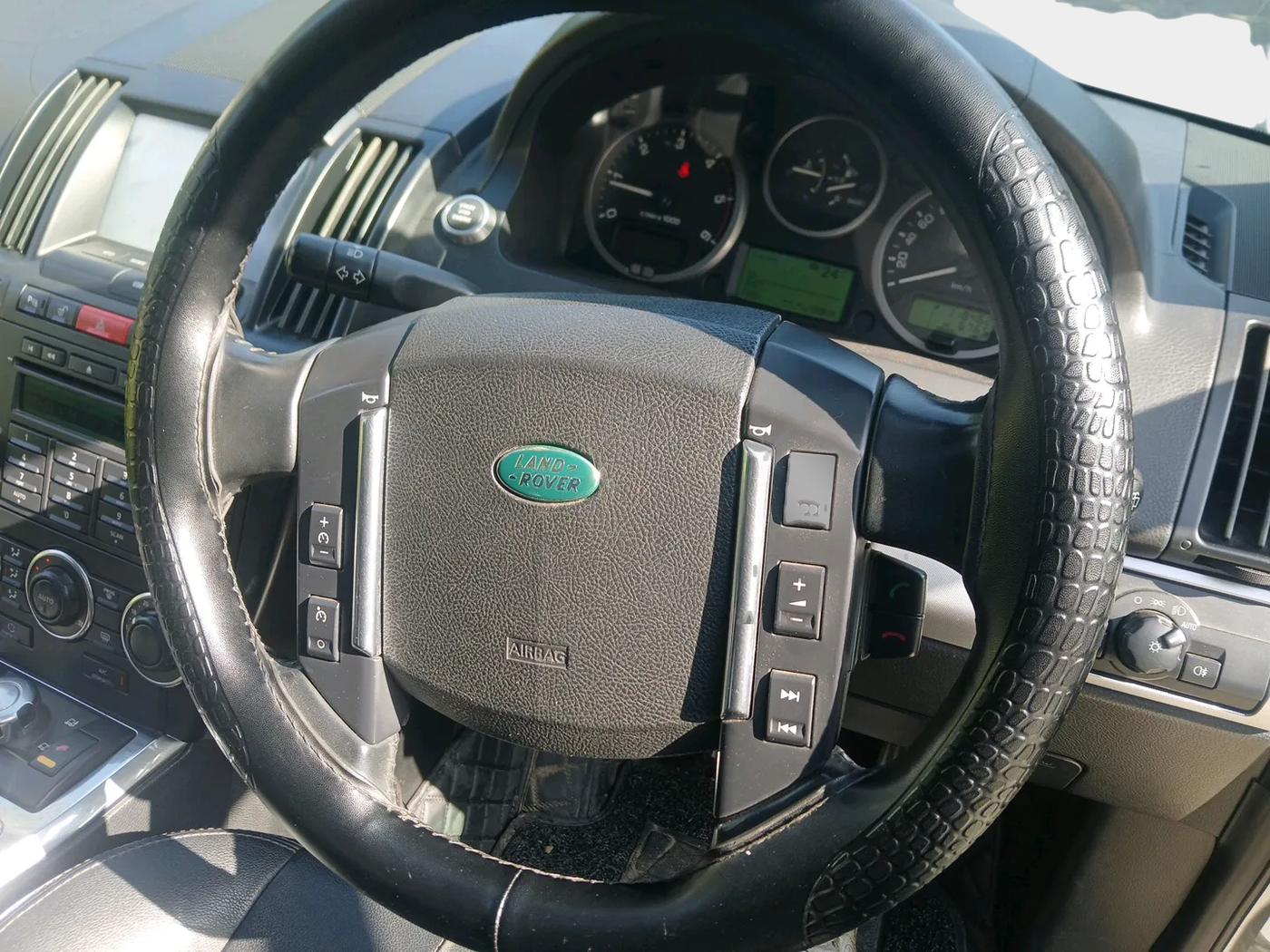 2012 Landrover Freelander 2 TD4 SE, Diesel, Automatic, 1,18,462 km, interior