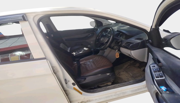 2023 Tata Tiago XE PETROL, Petrol, Manual, 21,969 km, interior