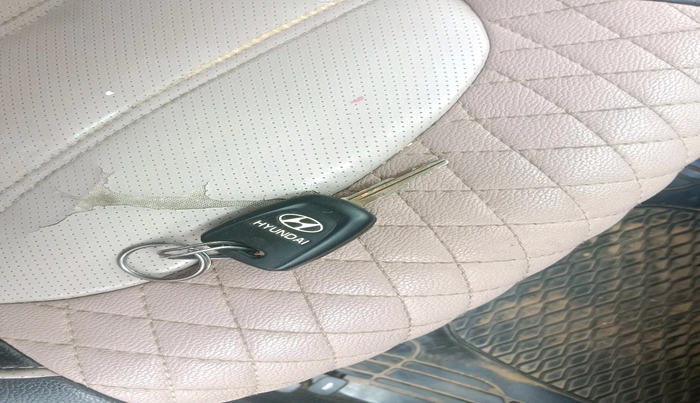 2018 Hyundai Xcent S 1.2, Petrol, Manual, 1,42,513 km, interior