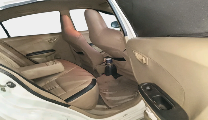 2017 Honda Amaze 1.2L I-VTEC S, Petrol, Manual, 1,37,452 km, interior