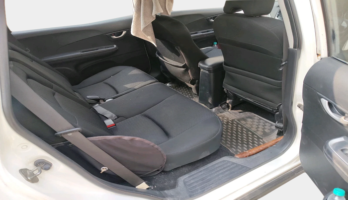 2016 Honda BR-V 1.5L I- DTEC V, Diesel, Manual, 1,57,059 km, interior