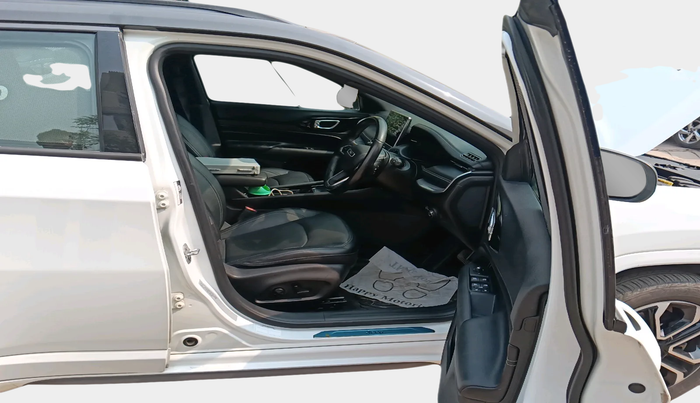 2022 Jeep Compass MODEL S (O) 1.4 PETROL DCT, Petrol, Automatic, 27,120 km, interior