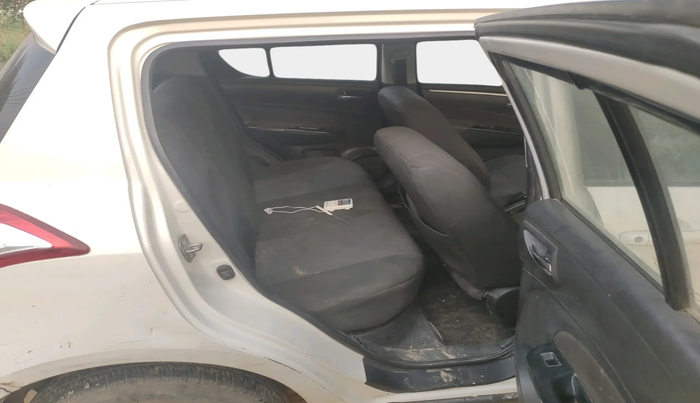 2016 Maruti Swift VDI, Diesel, Manual, 1,27,223 km, interior