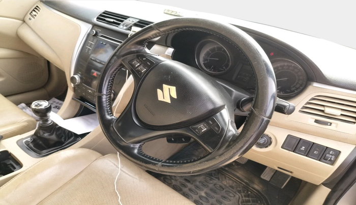 2012 Maruti Kizashi 2.4L MT, Petrol, Manual, 92,615 km, interior