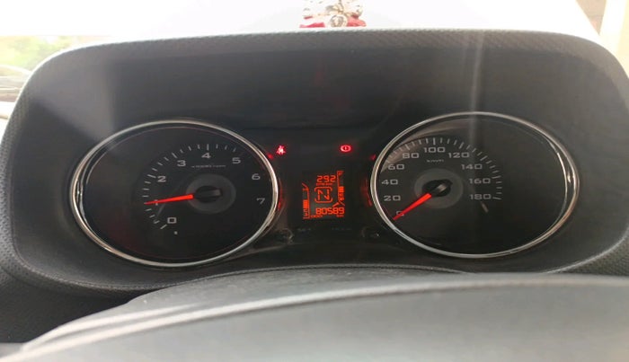 2015 Mahindra TUV300 T8, Diesel, Manual, 80,589 km, interior