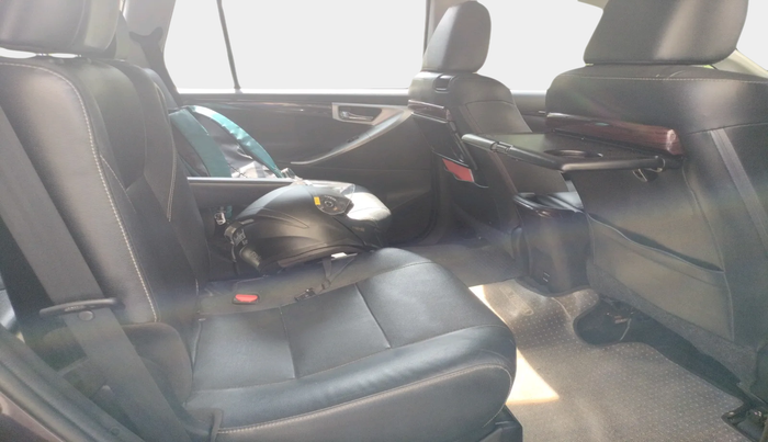 2018 Toyota Innova Crysta 2.4 ZX 7 STR, Diesel, Manual, 1,08,230 km, interior