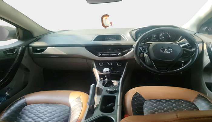 2018 Tata NEXON XM PETROL, Petrol, Manual, 80,179 km, interior