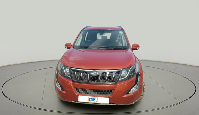 2017 Mahindra XUV500 W10 AT 1.99, Diesel, Automatic, 1,18,142 km, exterior