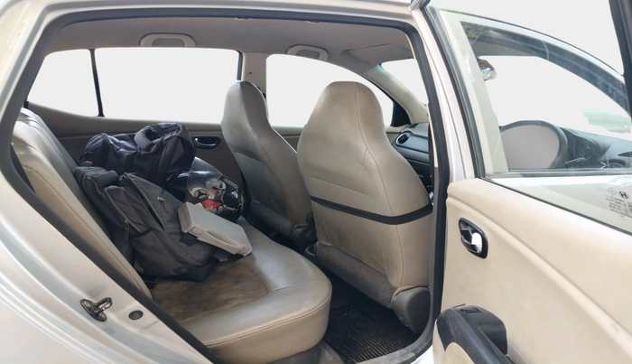 2011 Hyundai i10 MAGNA 1.2, Petrol, Manual, 96,016 km, interior