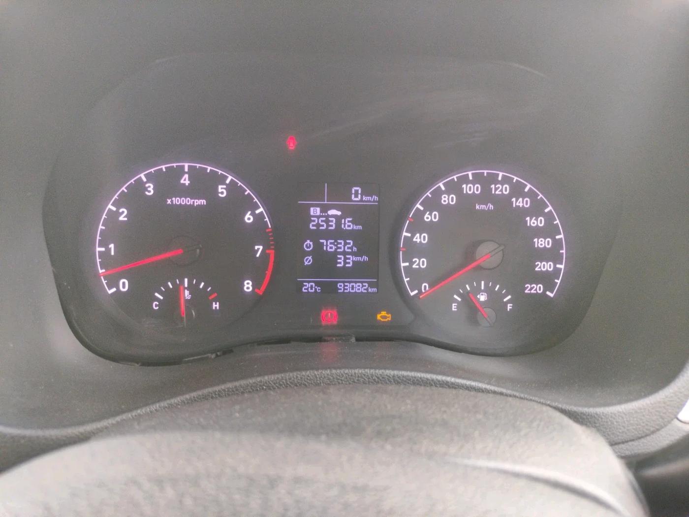 2018 Hyundai Verna 1.6 VTVT SX, CNG, Manual, 93,082 km, interior