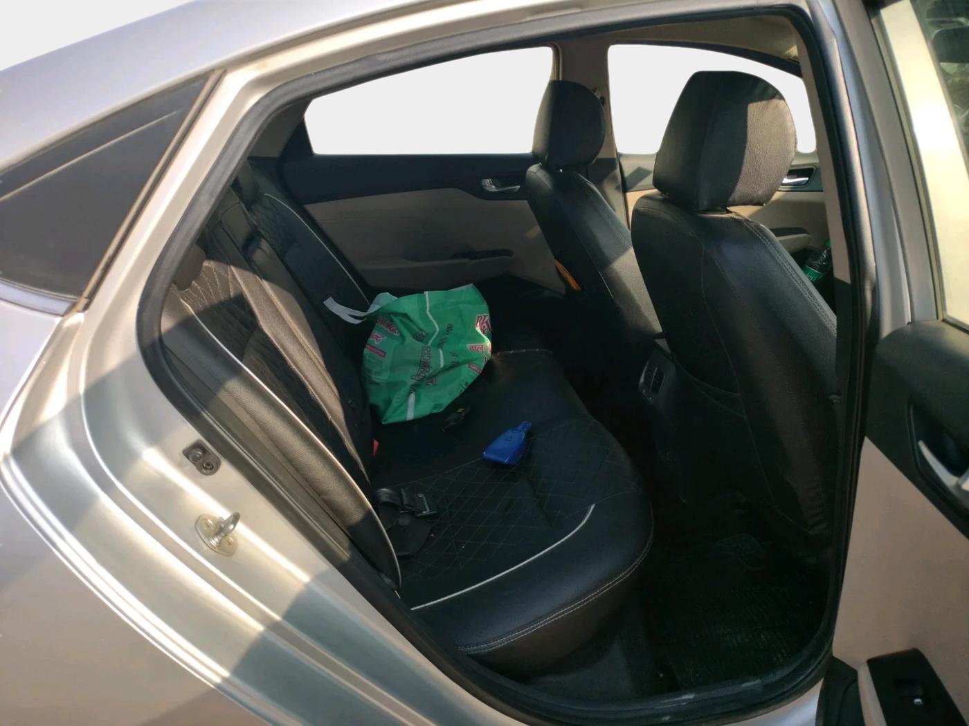 2018 Hyundai Verna 1.6 VTVT SX, CNG, Manual, 93,082 km, interior