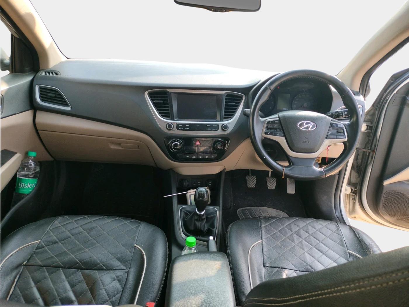 2018 Hyundai Verna 1.6 VTVT SX, CNG, Manual, 93,082 km, interior