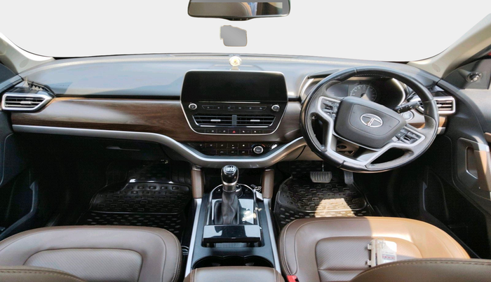 2020 Tata Harrier XZA PLUS 2.0L, Diesel, Automatic, 96,883 km, interior