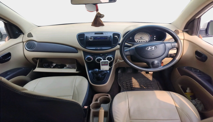 2010 Hyundai i10 MAGNA 1.2, Petrol, Manual, 1,15,984 km, interior