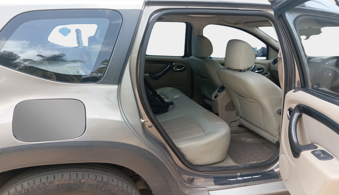 2015 Nissan Terrano XV D THP 110 PS, Diesel, Manual, 1,81,032 km, interior