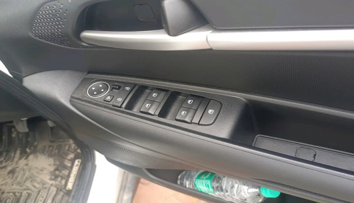 2023 KIA SONET HTK PLUS 1.0 IMT, Petrol, Manual, 919 km, interior