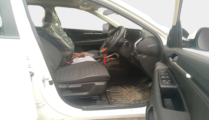 2023 KIA SONET HTK PLUS 1.0 IMT, Petrol, Manual, 919 km, interior