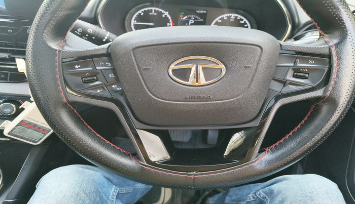 2022 Tata Harrier XTA PLUS 2.0L KRYOTEC HALO DARK EDITION , Diesel, Automatic, 50,395 km, interior