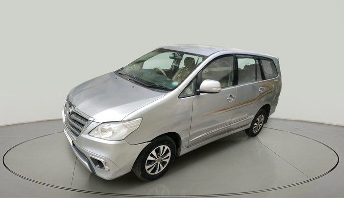 2015 Toyota Innova 2.5 VX 7 STR, Diesel, Manual, 1,15,432 km, exterior