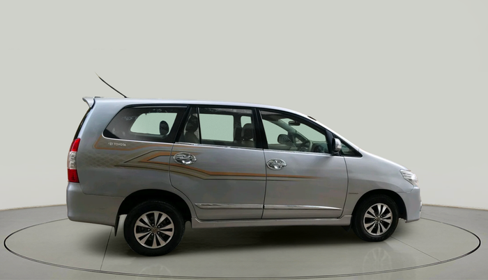 2015 Toyota Innova 2.5 VX 7 STR, Diesel, Manual, 1,15,432 km, exterior