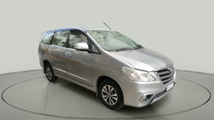2015 Toyota Innova 2.5 VX 7 STR, Diesel, Manual, 1,15,432 km, exterior