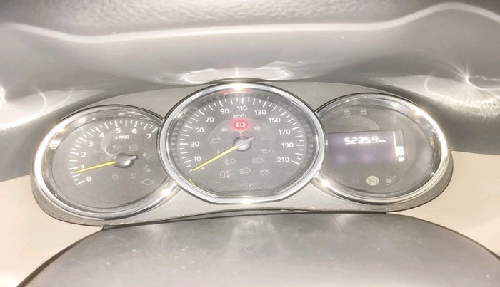 2015 Renault Duster RXL PETROL, Petrol, Manual, 52,359 km, interior