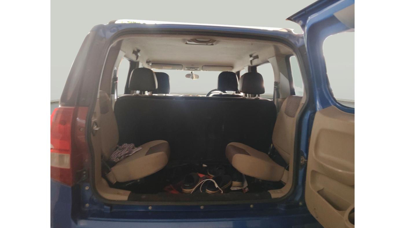 2017 Mahindra TUV300 T8, Diesel, Manual, 1,29,990 km, exterior