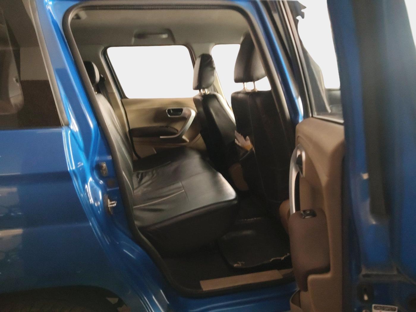 2017 Mahindra TUV300 T8, Diesel, Manual, 1,29,990 km, interior