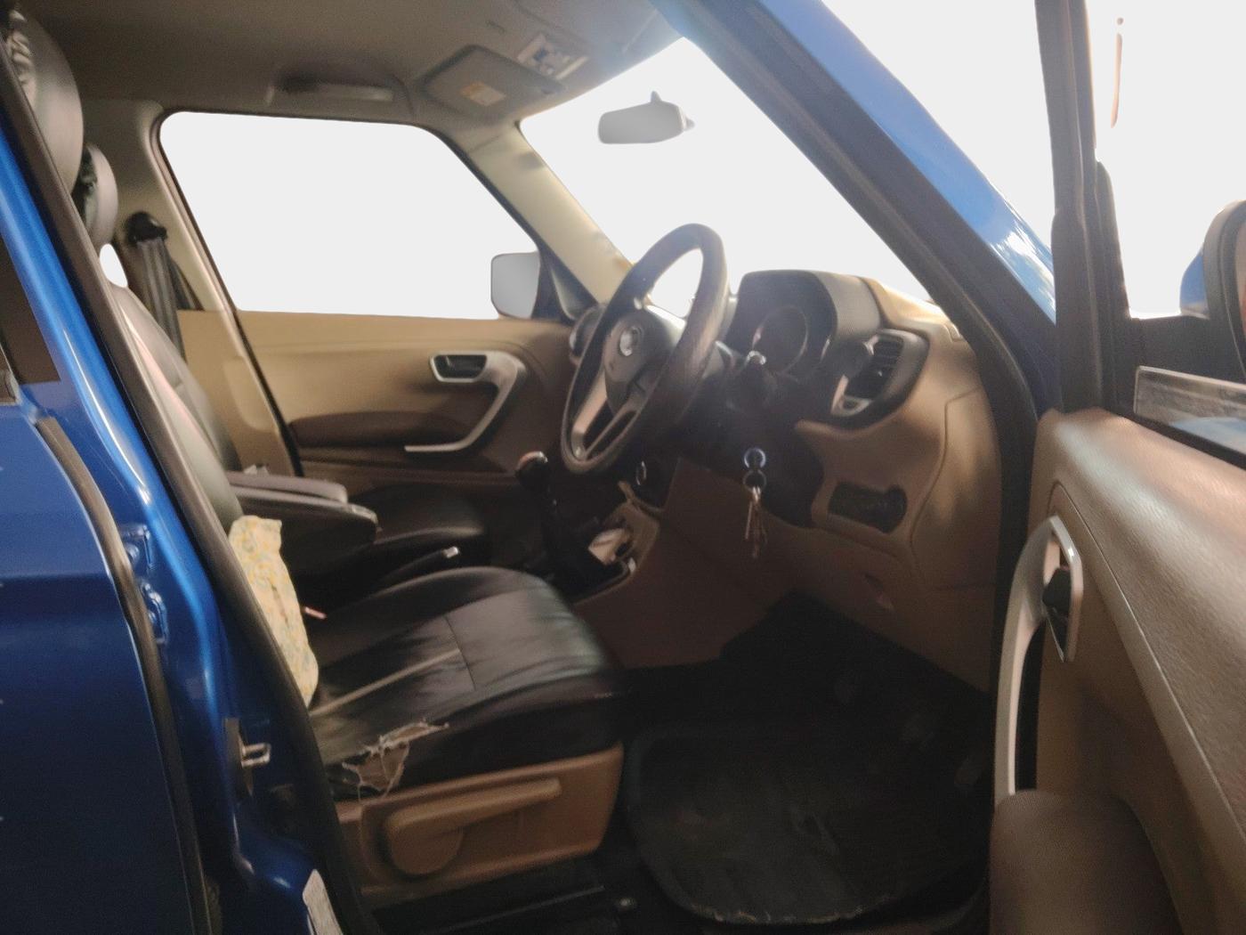 2017 Mahindra TUV300 T8, Diesel, Manual, 1,29,990 km, interior