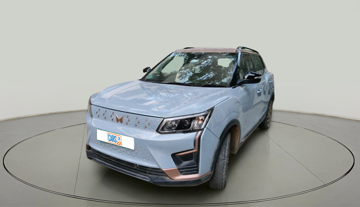 2023 Mahindra XUV400 EL 7.2 KW, Electric, Automatic, 23,043 km, exterior