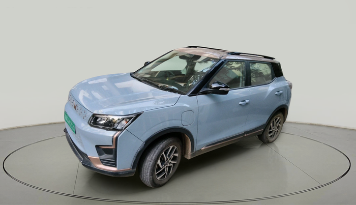 2023 Mahindra XUV400 EL 7.2 KW, Electric, Automatic, 23,043 km, exterior