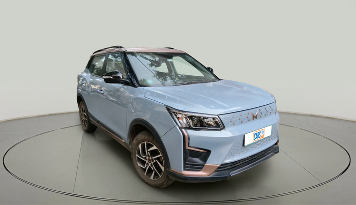 2023 Mahindra XUV400 EL 7.2 KW, Electric, Automatic, 23,043 km, exterior
