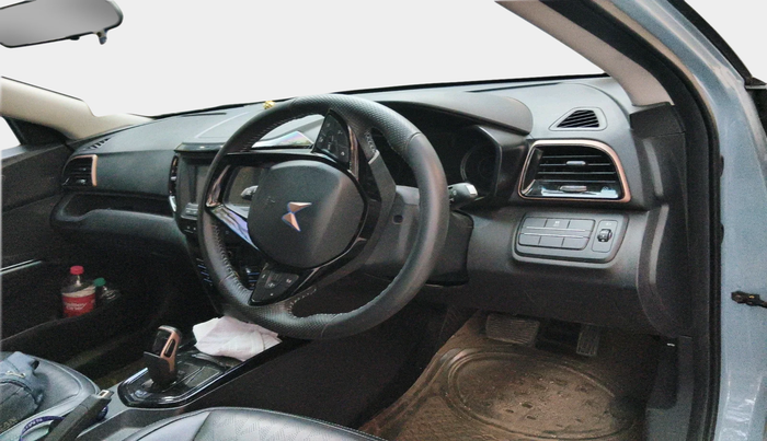 2023 Mahindra XUV400 EL 7.2 KW, Electric, Automatic, 23,043 km, interior